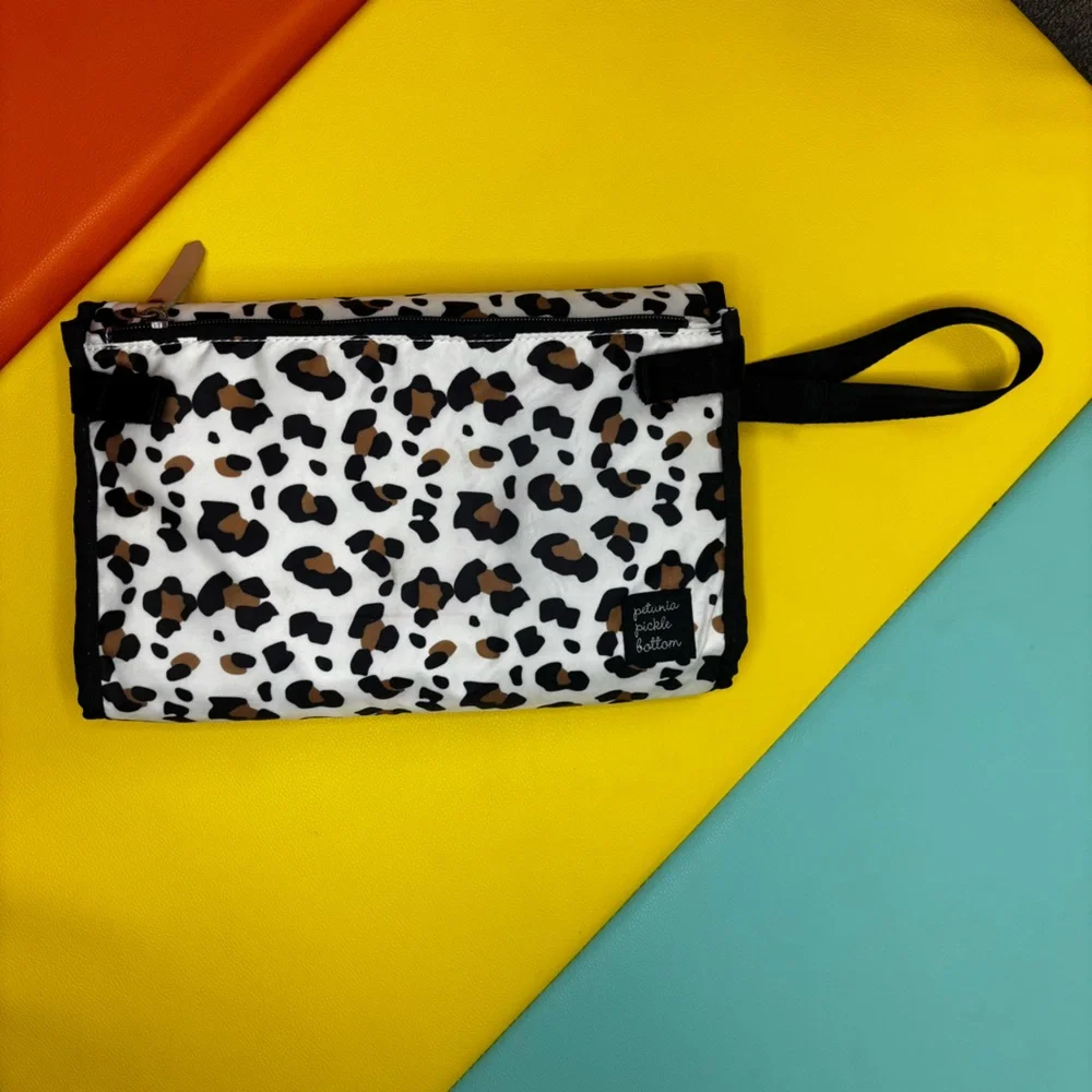 Petunia‎ Pickle Bottom Nimble Diaper Clutch Leopard Print Pouch